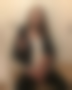 Brunette transexuelle sexy près de Valence