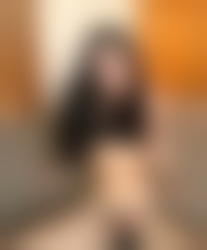 Brunette transgenre de Belfort choisit l’amour