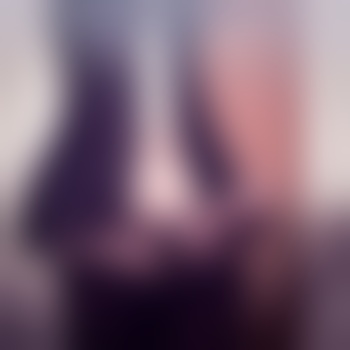 Cambrai : Maîtresse Clara dans le 59