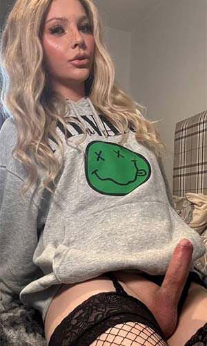 Une sissie blonde qui te fera jouir, Nangis 77370