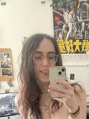 Baiser une shemale est bien mieux que le gaming, Marly 57