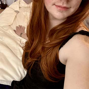 Plan à trois avec une transexe soumise sur Melle 79