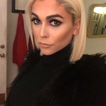 Capucine, transex de Narbonne, veut richesse